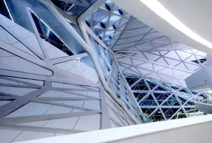 海西钢结构不仅是工程技术,更是融合历史、艺术与哲学的载体!