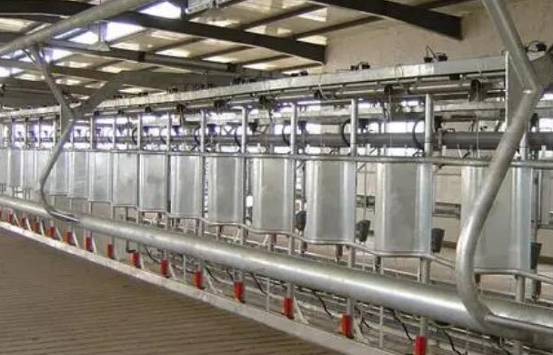 海西钢结构- 别墅/商场/办公楼玻璃楼梯厂家!